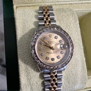 26 lady datejust with custom bezzle.